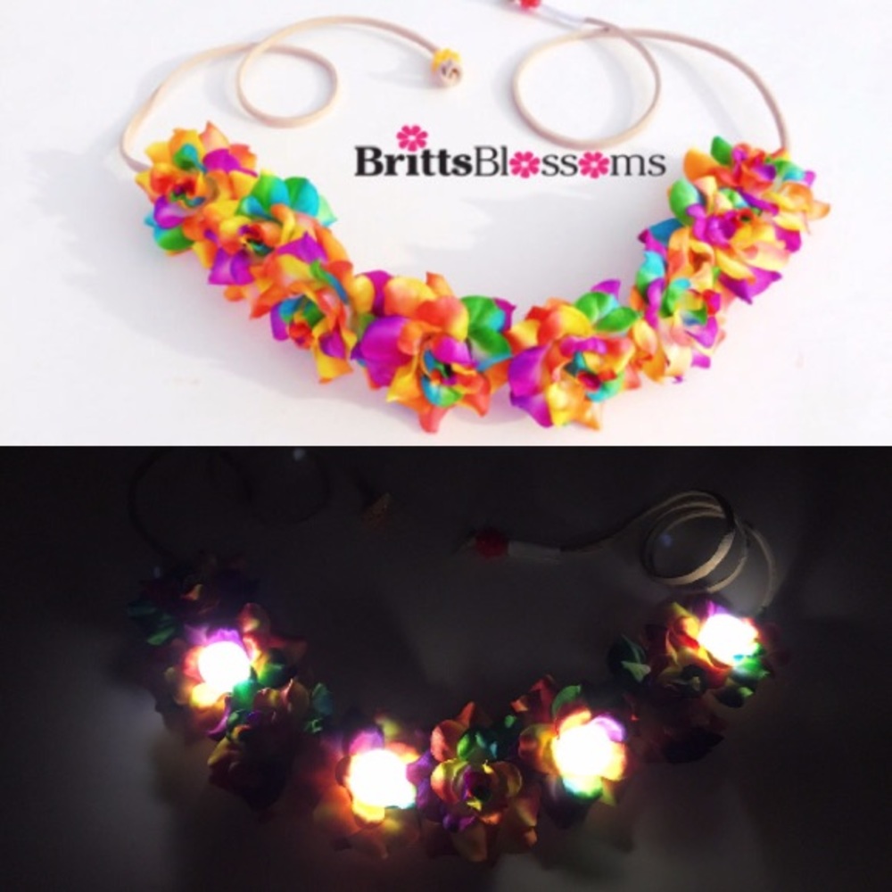 Rainbow Rose Blossom with 4 white LED lights